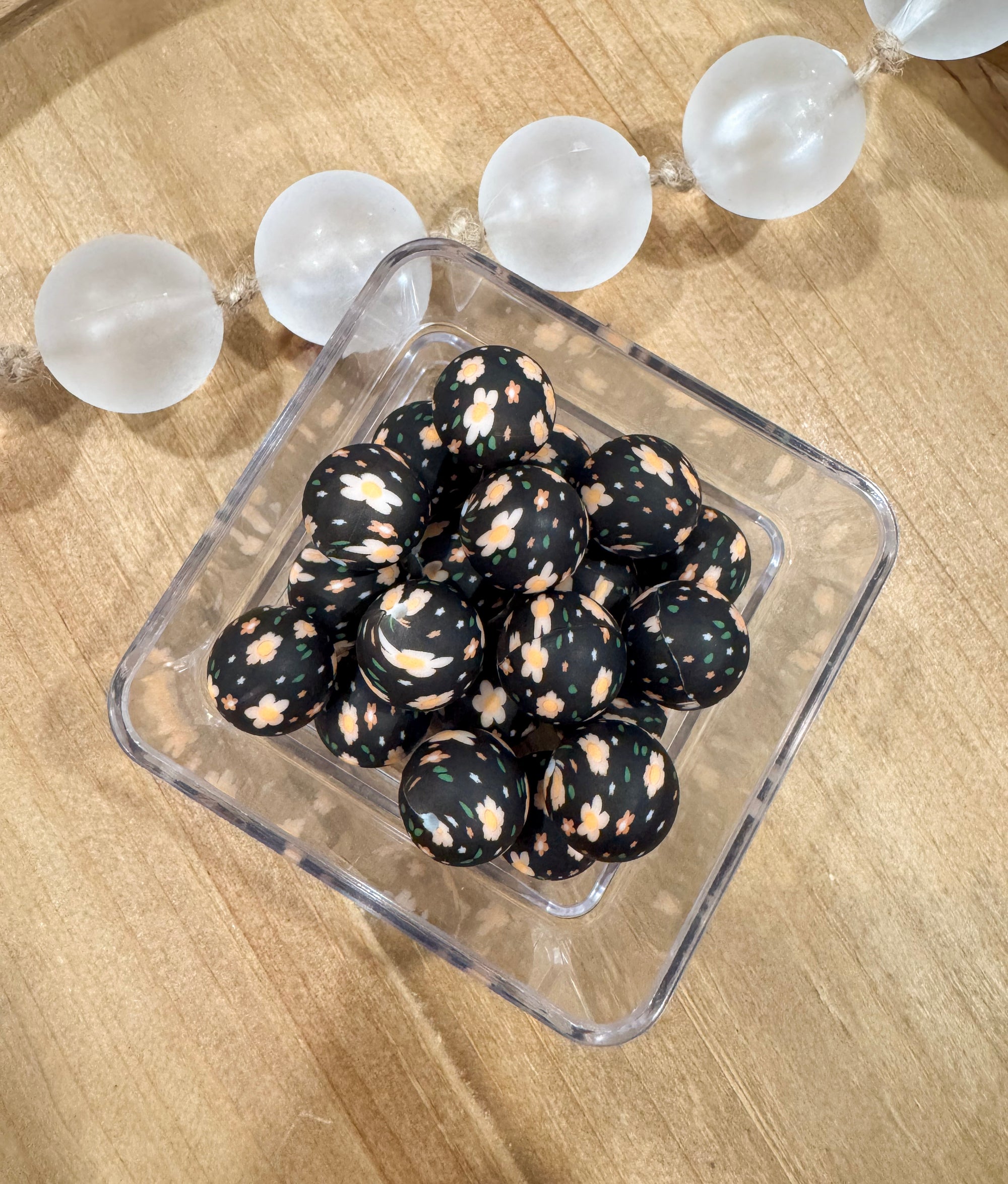 Southern Peach Daisy 19mm Beads 20ct