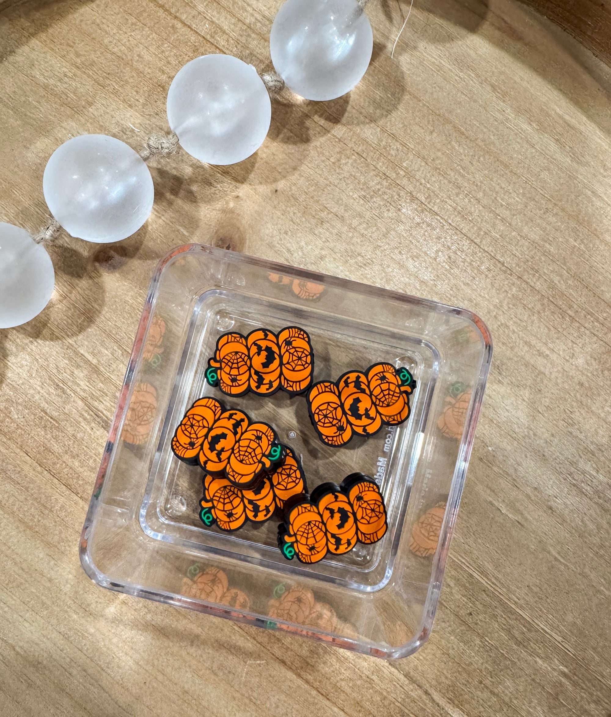 Orange Pumpkin Stack Focals (5 ct)
