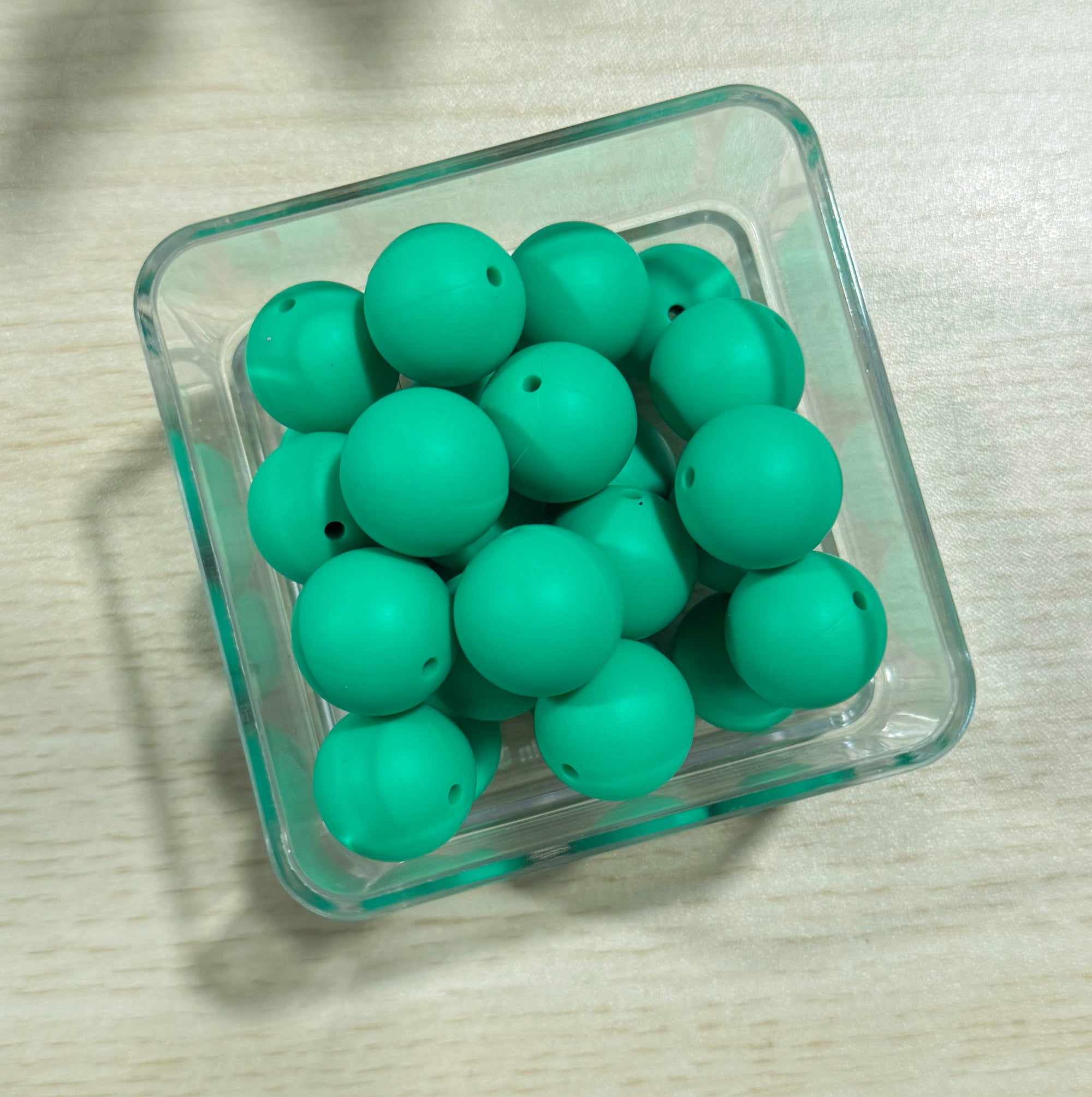 Kelly Green 19mm Bead [Single]