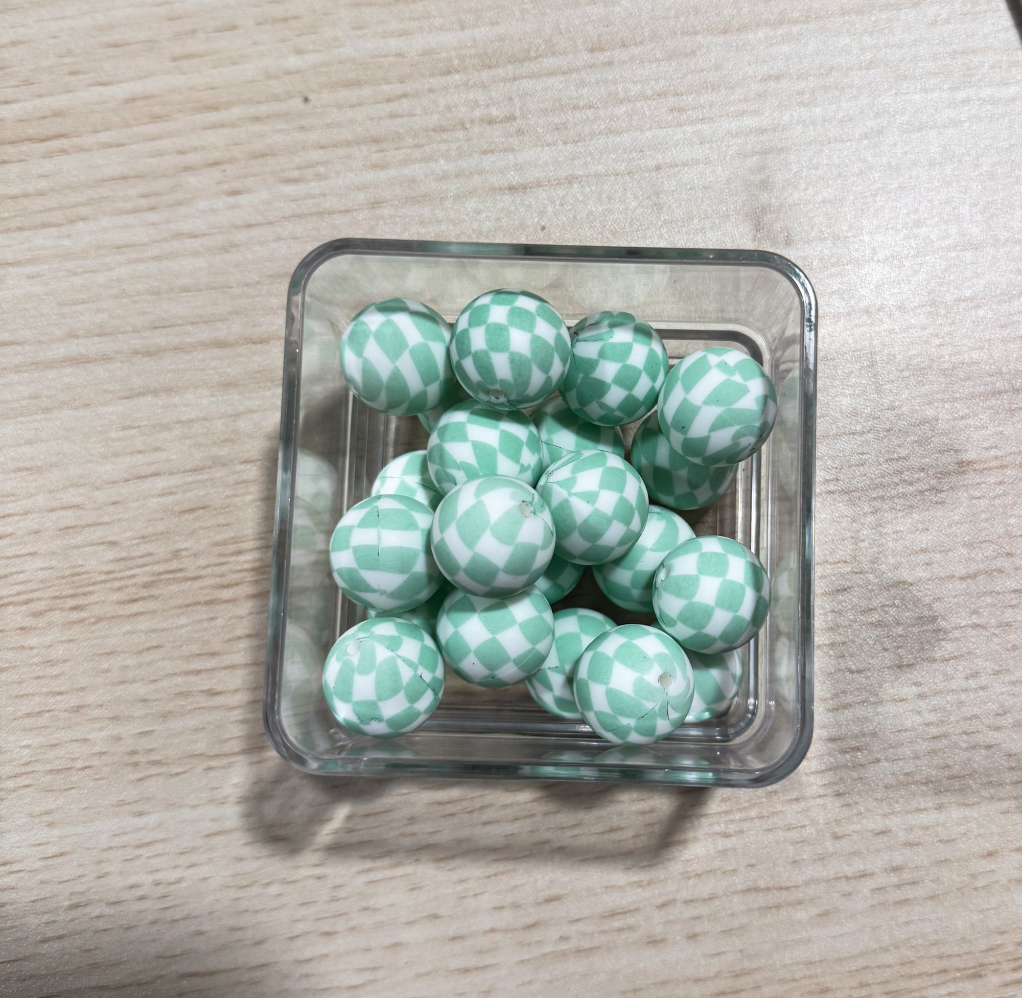 Mint Checkered 19mm Round Beads (Bag of 20 Beads)