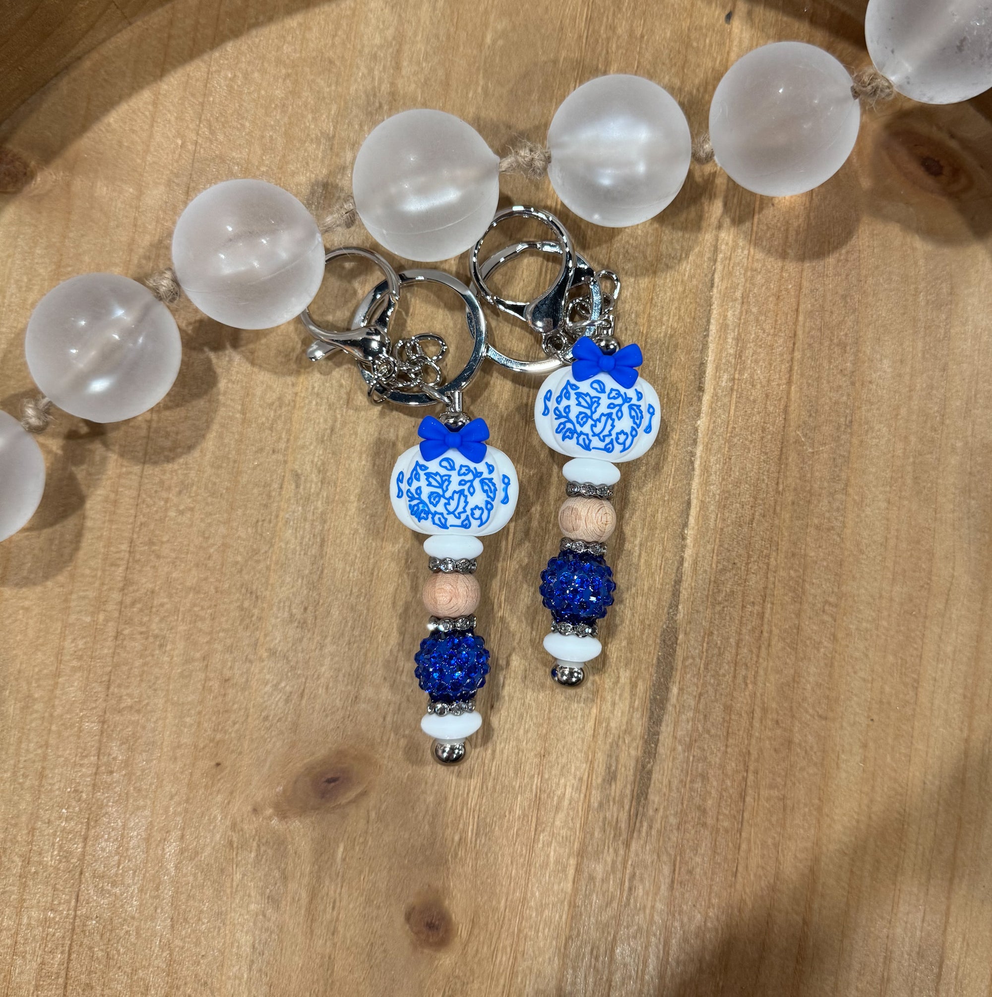 White Pumpkin Bar Keychain