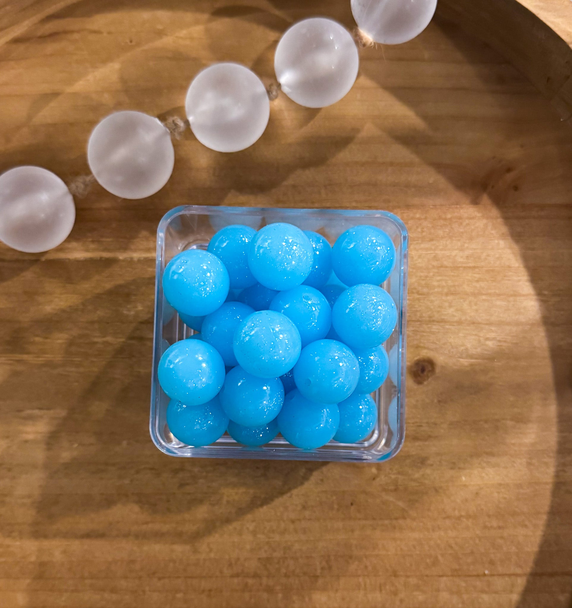 Ice Blue Glitter Jelly 20mm Bead [Single]