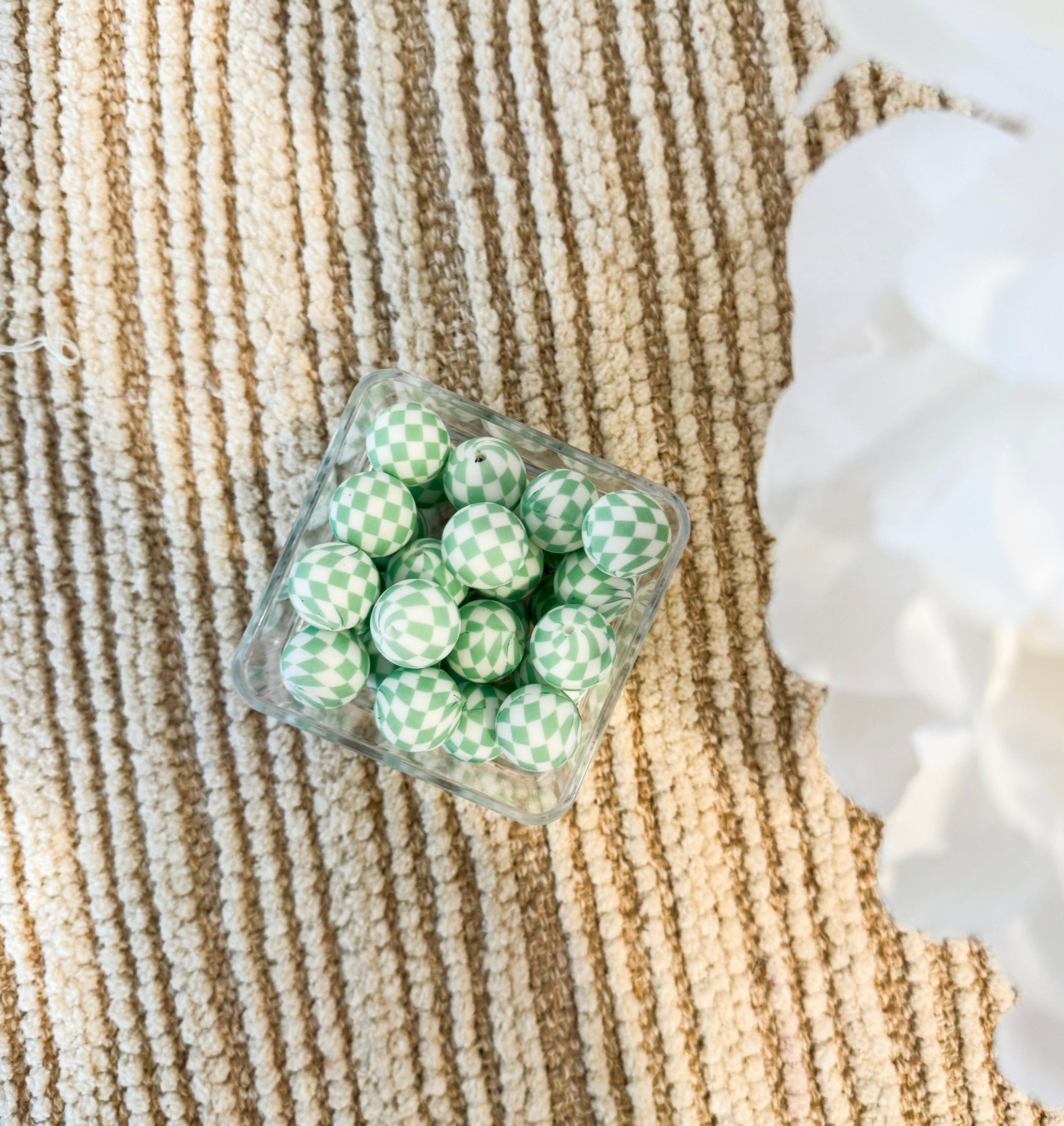 Mint and White Checkered [Single] 19mm Round Bead