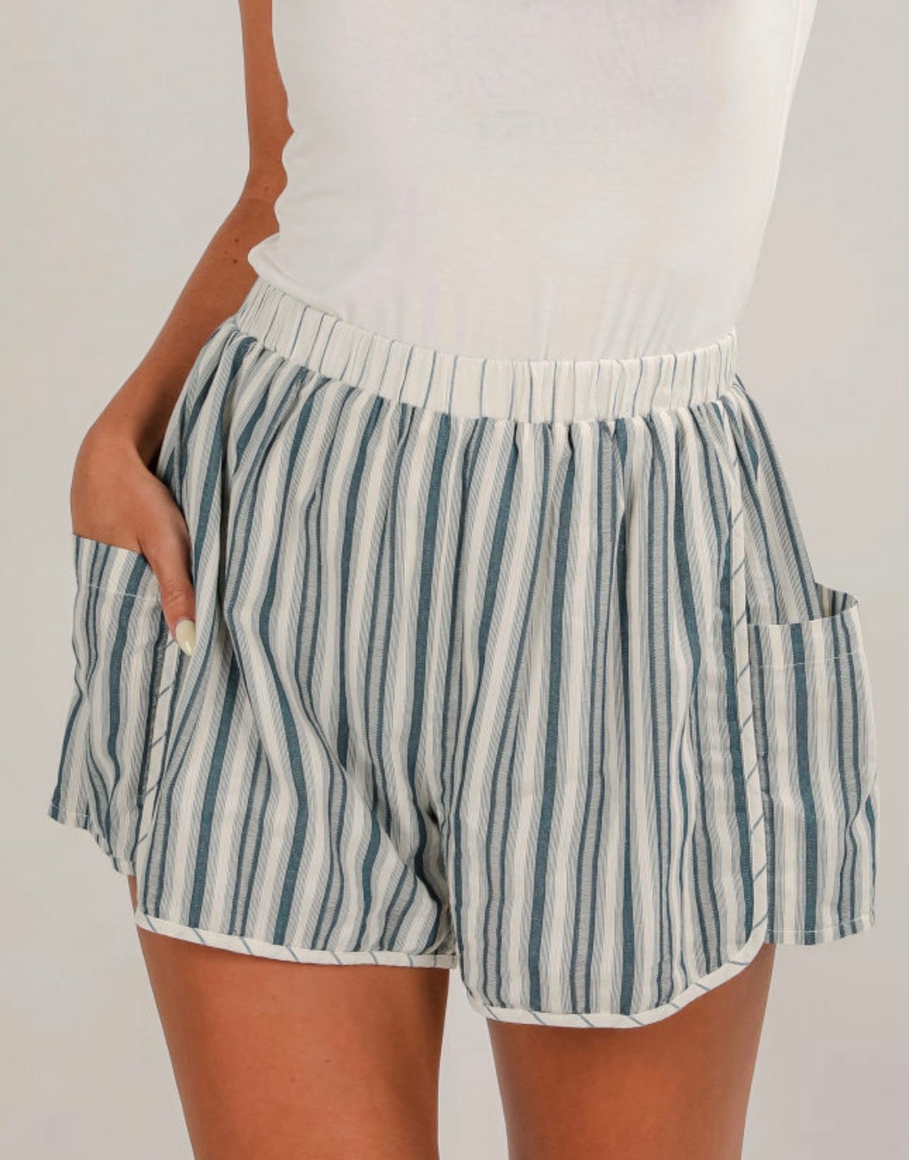 Gray Stripe Elastic Waist Cargo Pocket Casual Shorts