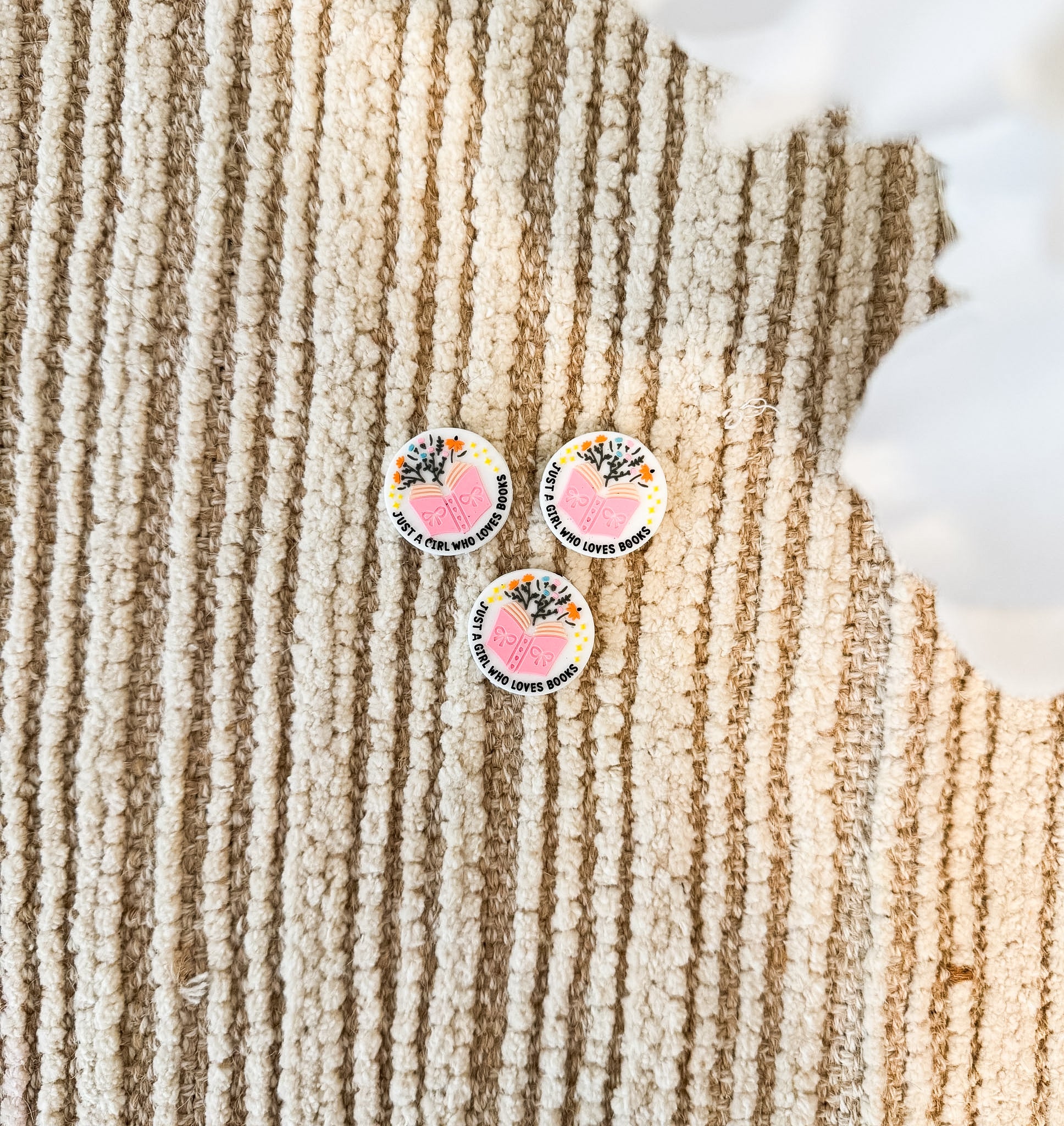 Just a Girl Who Loves Books [Single] Focal Bead