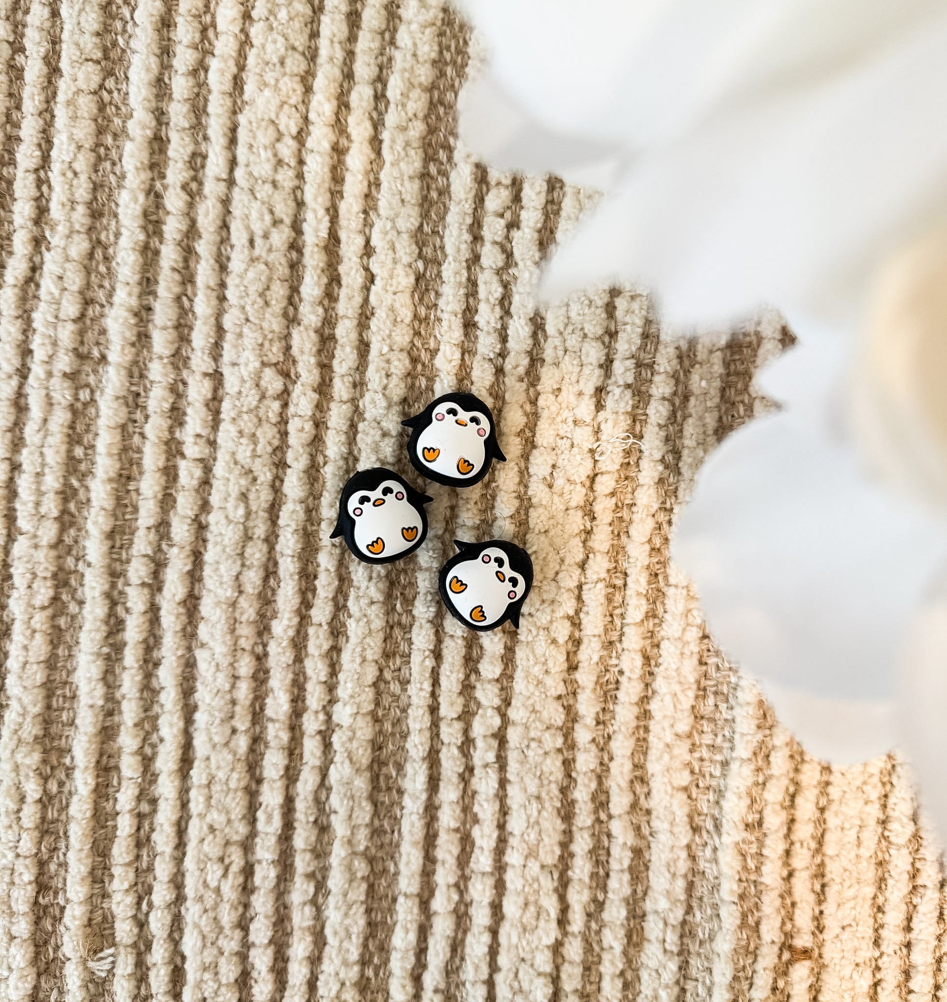 Penny the Penguin [Single] Focal Bead