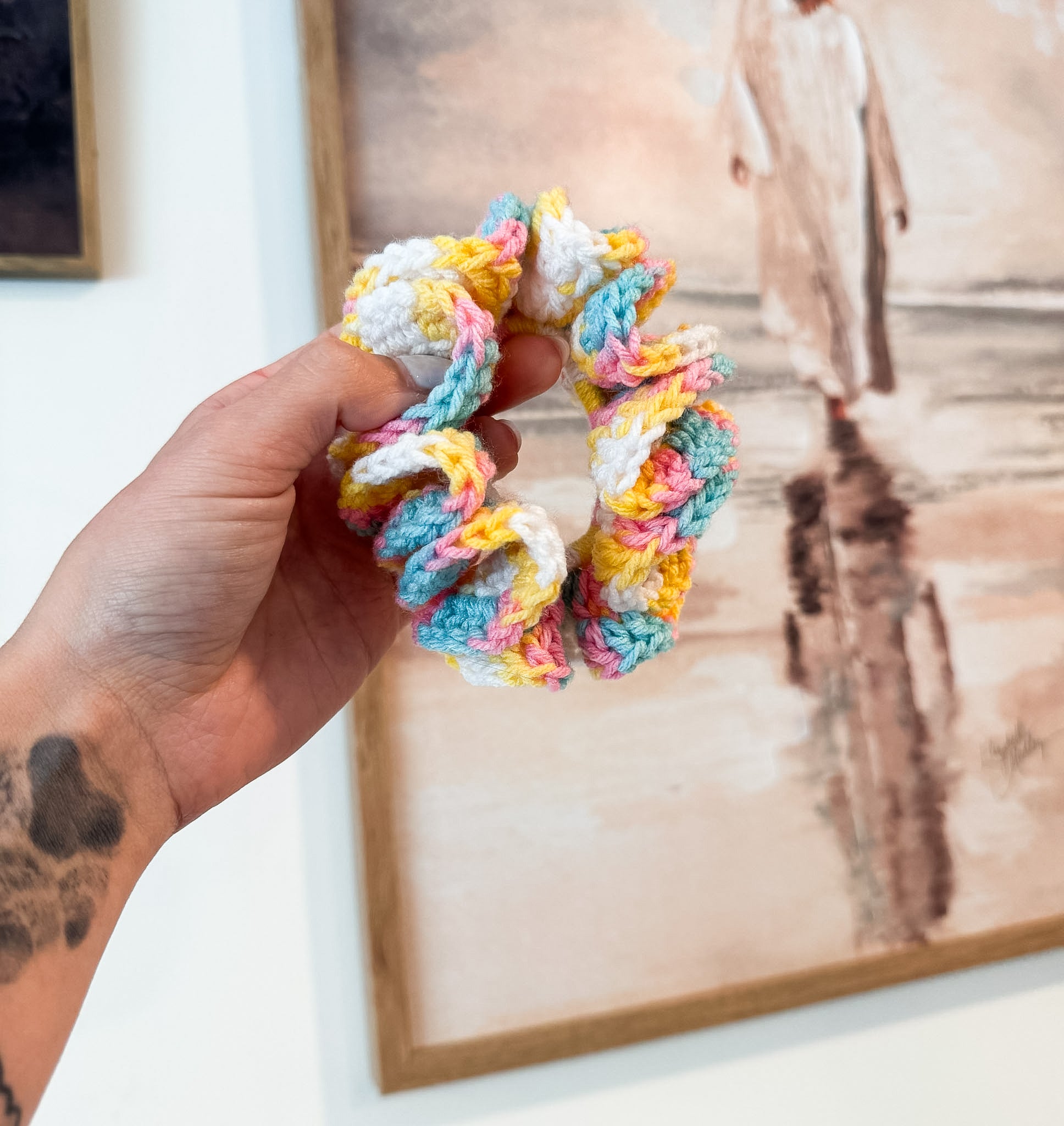 Ashlas Rainbow Scrunchie