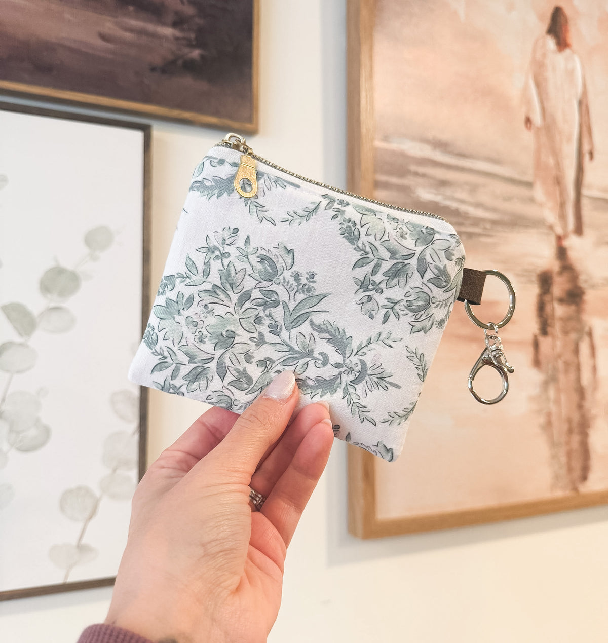 Elegant Green Floral ID Card Holder