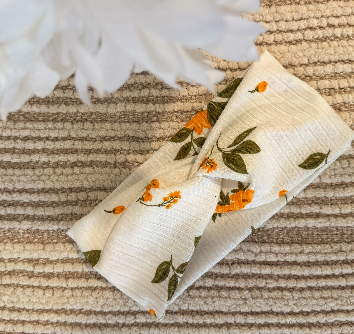 Marigolds Ribbed Knit Headwrap