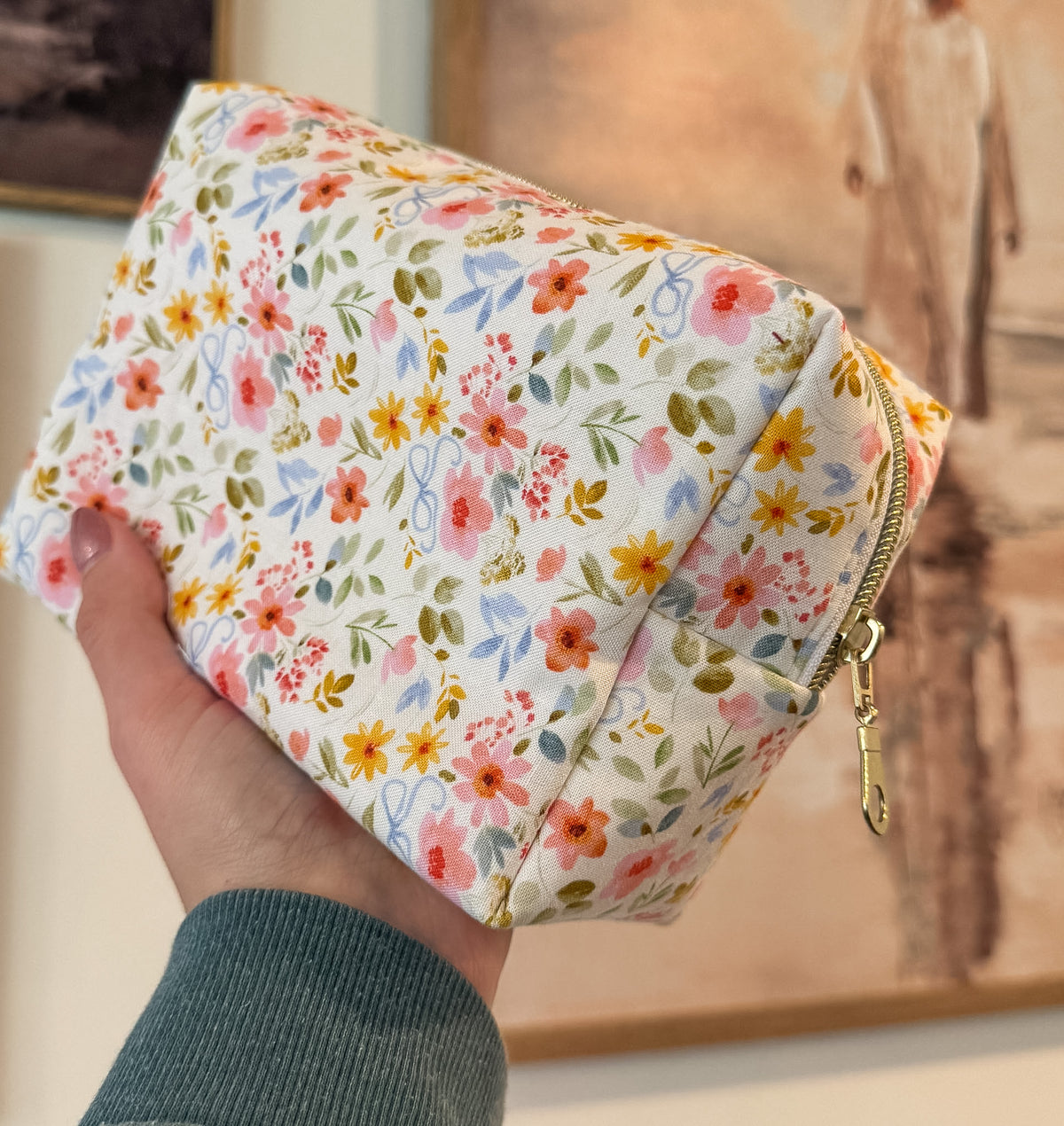 Floral And Bows Boxy Bag