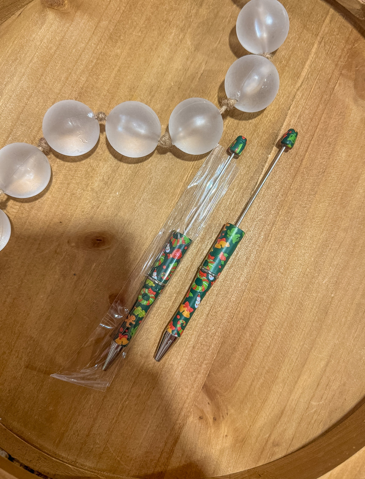 Green Wreaths Refillable Pen-Single