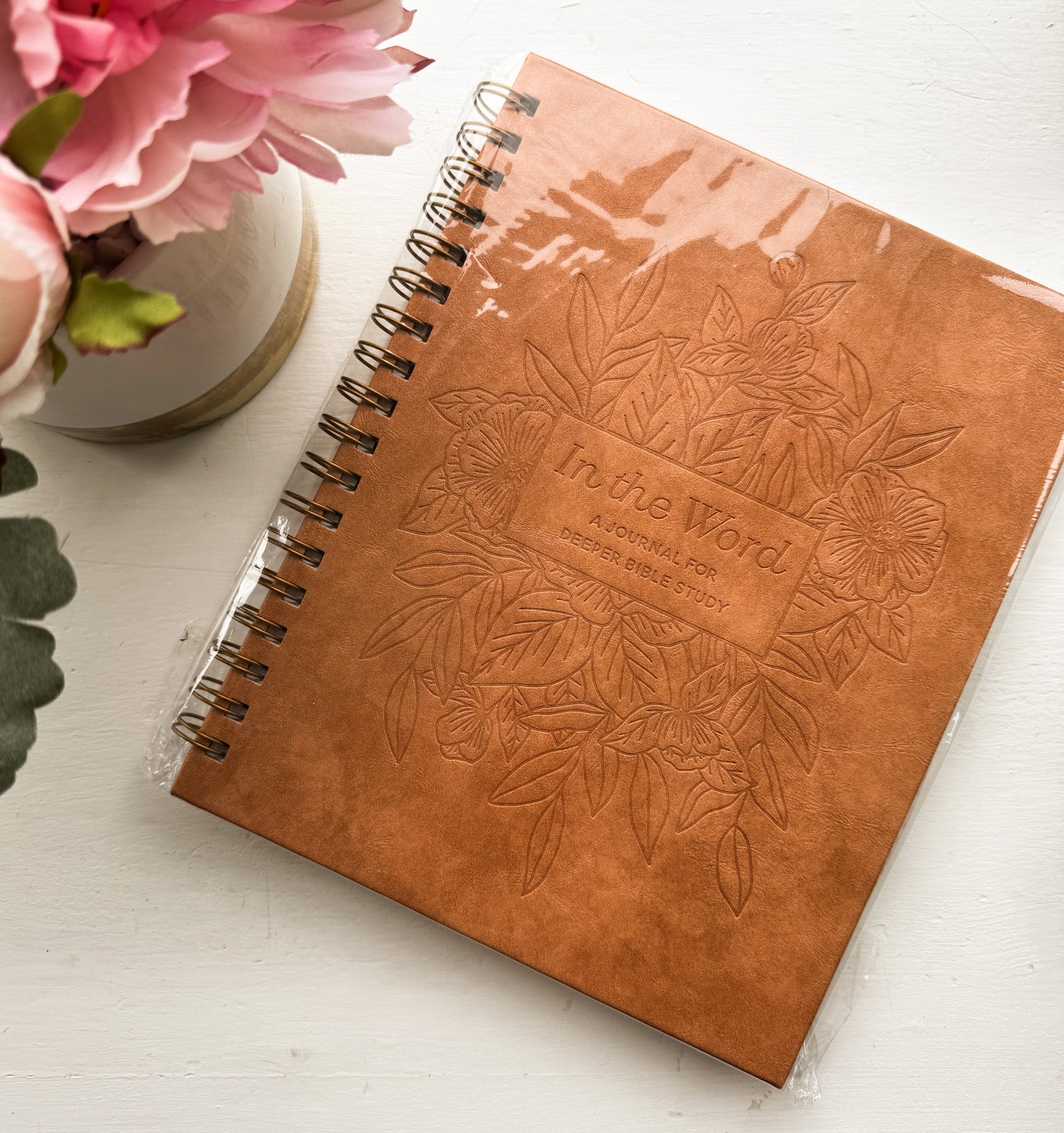 Daily Grace Co. In The Word Guided Study Journal