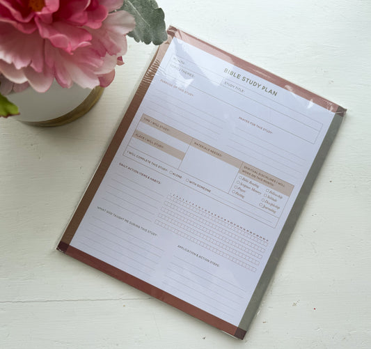 Daily Grace Co. Bible Study Plan Notepad